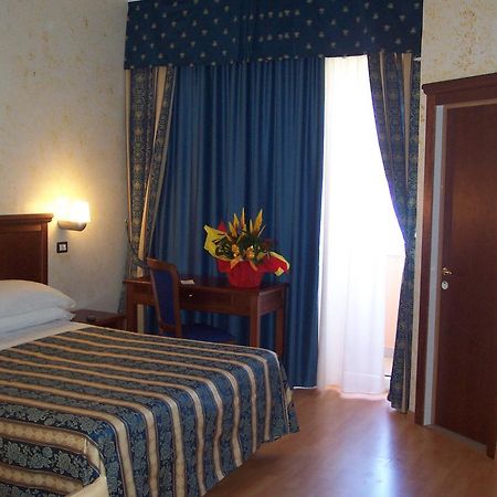 Hotel Alexander Resort Ρίμινι Εξωτερικό φωτογραφία