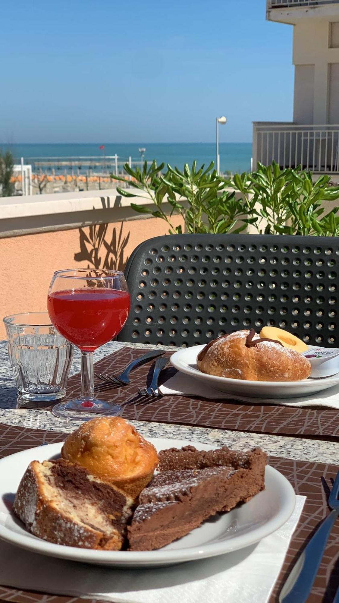 Hotel Alexander Resort Ρίμινι Εξωτερικό φωτογραφία