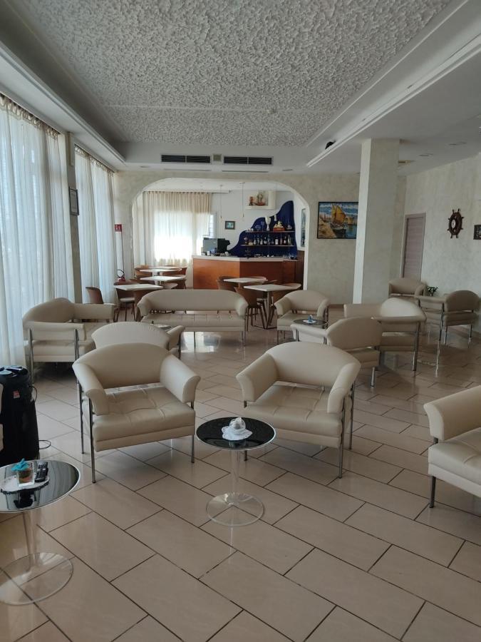 Hotel Alexander Resort Ρίμινι Εξωτερικό φωτογραφία