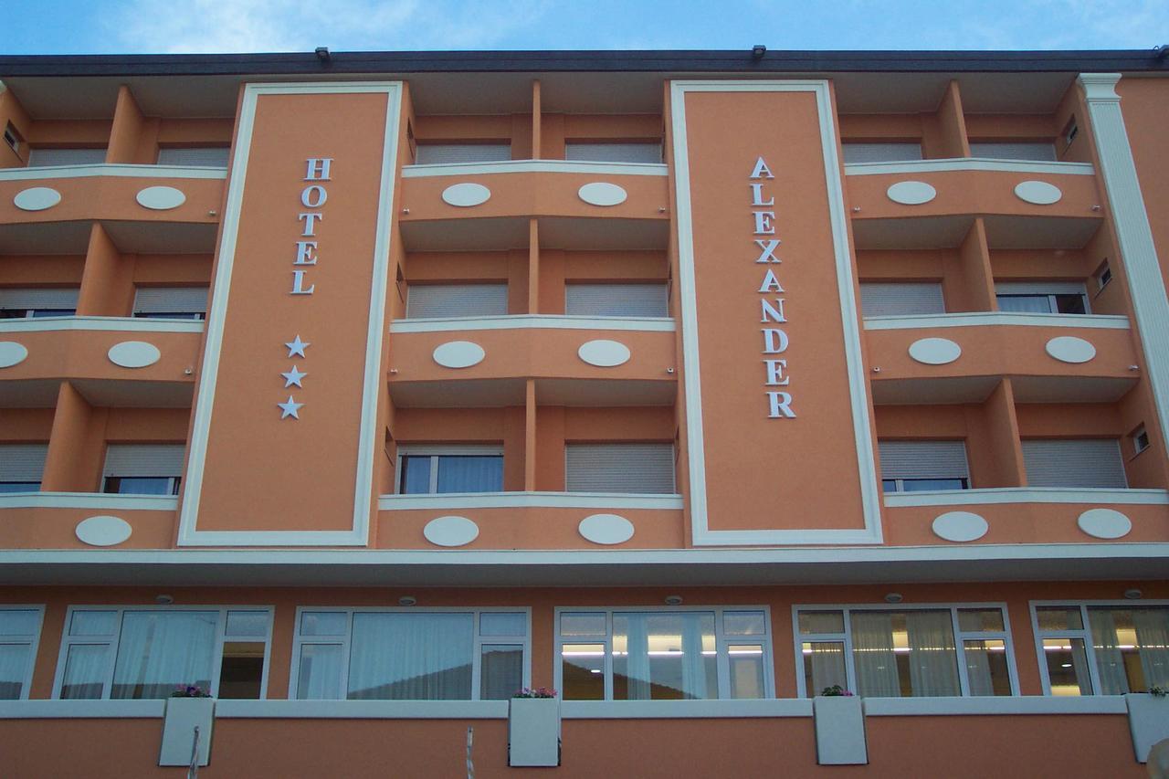 Hotel Alexander Resort Ρίμινι Εξωτερικό φωτογραφία
