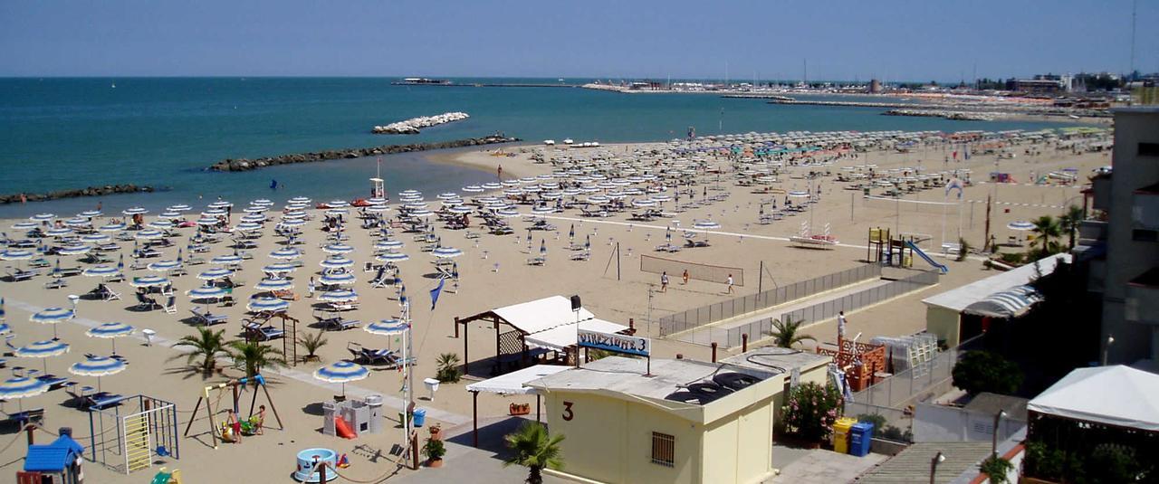 Hotel Alexander Resort Ρίμινι Εξωτερικό φωτογραφία