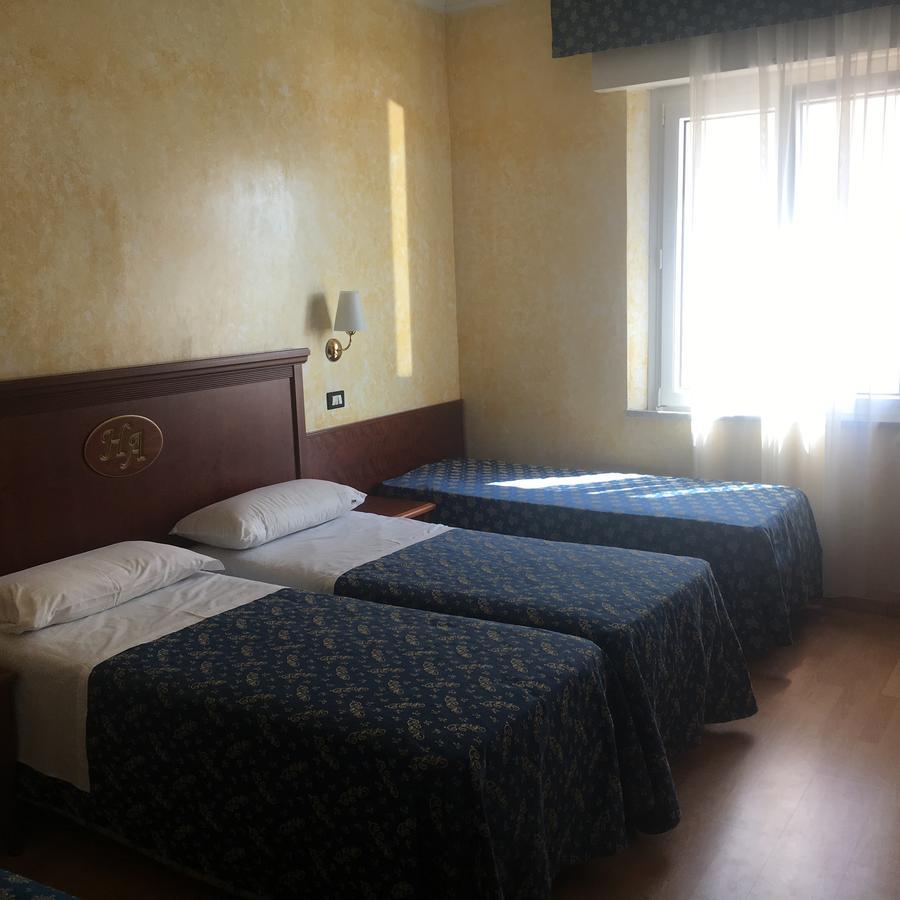 Hotel Alexander Resort Ρίμινι Εξωτερικό φωτογραφία