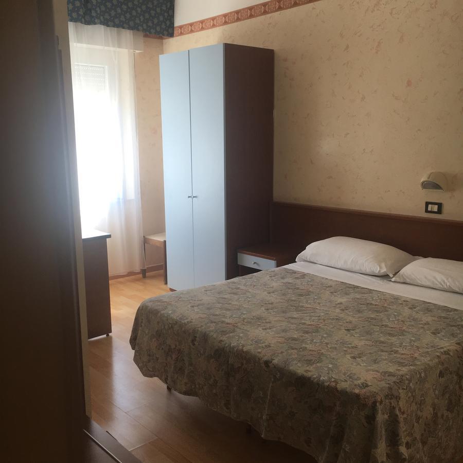 Hotel Alexander Resort Ρίμινι Εξωτερικό φωτογραφία